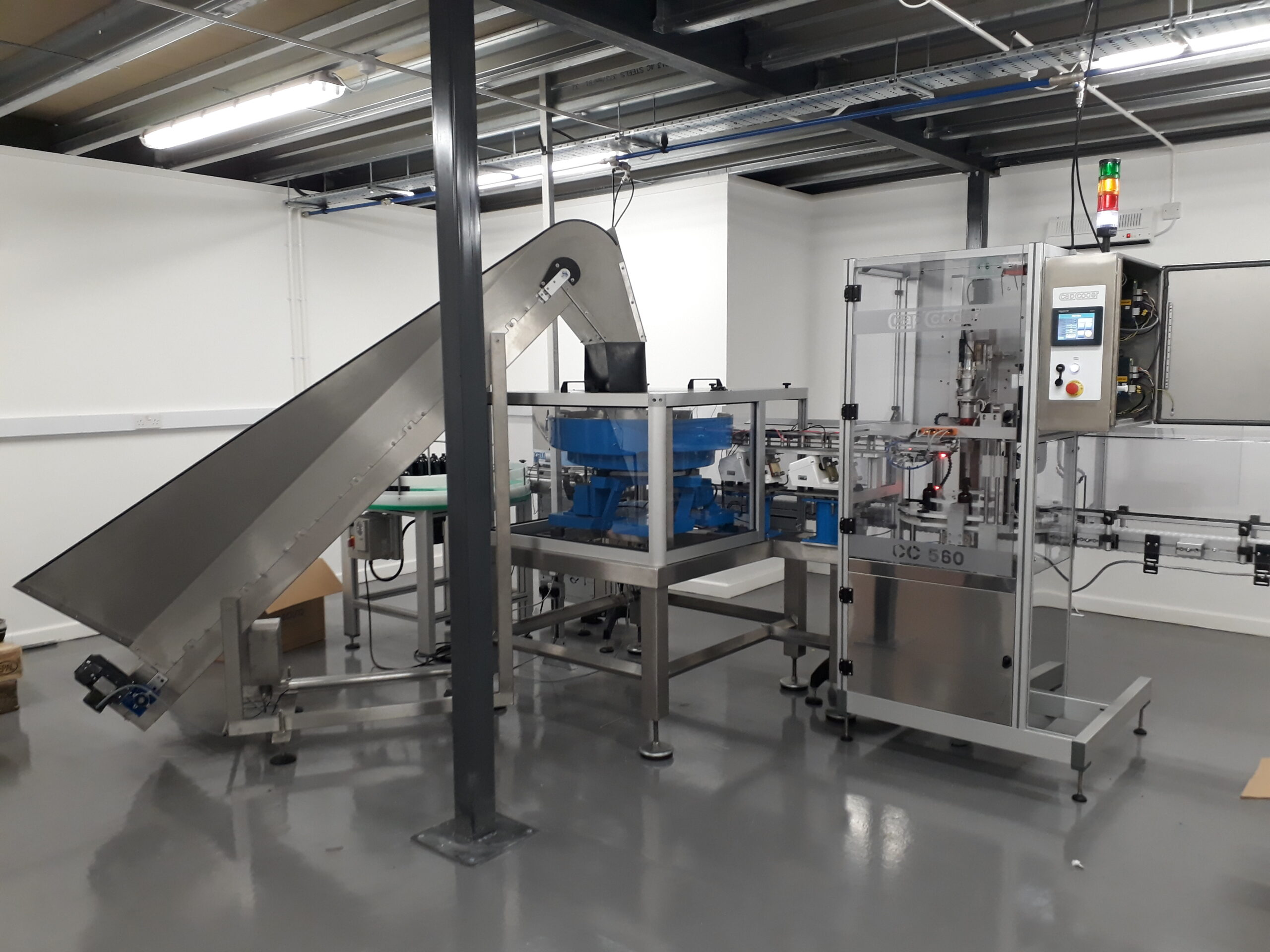 CC560 Capping Production Line, Fully Automatic Cap Application